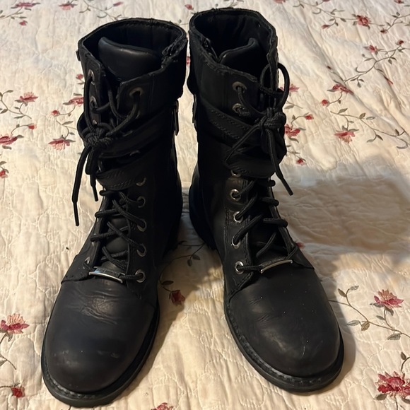 Harley-Davidson Shoes - Black women’s Harley Davidson boots size 8 only wore three times